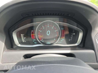 2015 Volvo XC60 T6 Premier Plus - miniatura 6