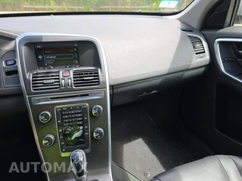 2015 Volvo XC60 T6 Premier Plus - miniatura 7