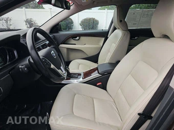 2015 Volvo XC70 T6 Platinum - miniatura 3