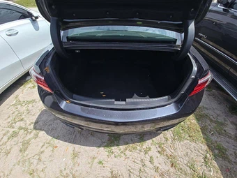 2016 Acura ILX w/Technology Plus & A-Spec Pkgs – miniatura 14