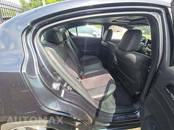 2016 Acura ILX w/Technology Plus & A-Spec Pkgs – miniatura 16