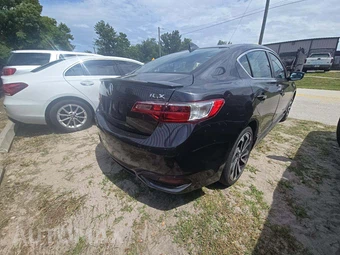 2016 Acura ILX w/Technology Plus & A-Spec Pkgs – miniatura 3