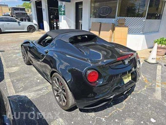 2016 Alfa Romeo 4C Spider Convertible - miniatura 2