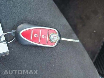 2016 Alfa Romeo 4C Spider Convertible - miniatura 8