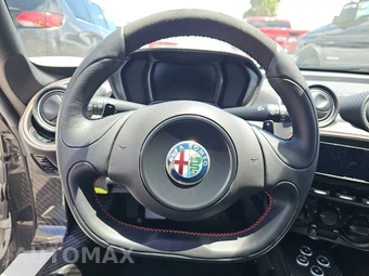 2016 Alfa Romeo 4C Spider Convertible - miniatura 10