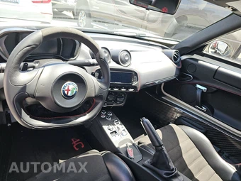 2016 Alfa Romeo 4C Spider Convertible - miniatura 11