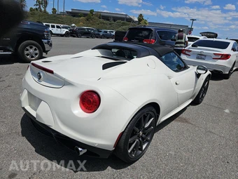 2016 Alfa Romeo 4C Spider Convertible - miniatura 4
