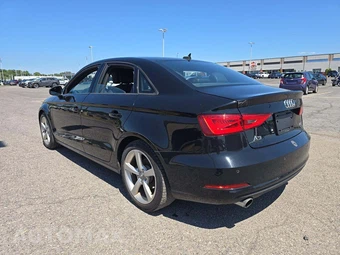 2016 Audi A3 Sedan 2.0T Premium – miniatura 2