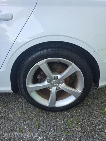 2016 Audi A3 Sedan 2.0T Premium – miniatura 11
