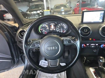 2016 Audi A3 Sportback e-tron Prestige Hatchback – miniatura 10