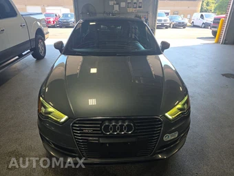 2016 Audi A3 Sportback e-tron Prestige Hatchback – miniatura 2