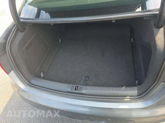 2016 Audi A4 2.0T Premium Sedan – miniatura 14