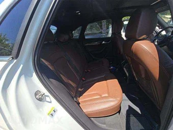 2016 Audi Q3 2.0T Prestige – miniatura 16