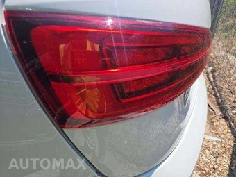 2016 Audi Q3 2.0T Prestige – miniatura 25