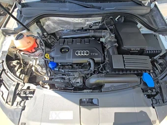 2016 Audi Q3 2.0T Prestige – miniatura 27