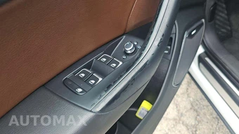 2016 Audi Q3 2.0T Prestige – miniatura 22