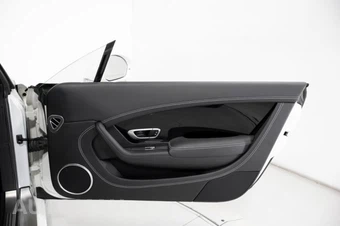 2016 Bentley Continental GT - miniatura 40
