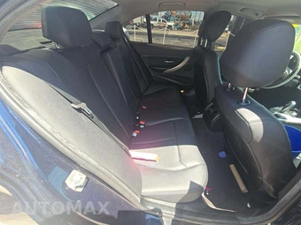 2016 BMW 3 Series Sedan 320i – miniatura 16