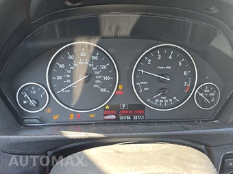 2016 BMW 3 Series Sedan 320i - miniatura 12