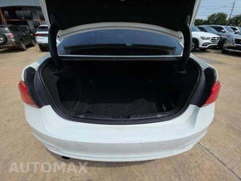 2016 BMW 3 Series Sedan 320i - miniatura 15