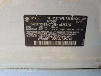 2016 BMW 3 Series Sedan 320i - miniatura 6