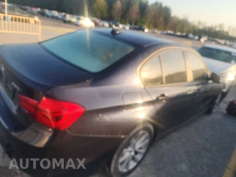 2016 BMW 3 Series Sedan 320i - miniatura 4