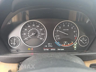2016 BMW 3 Series Sedan 320i xDrive - miniatura 12