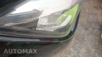 2016 BMW 3 Series Sedan 320i xDrive - miniatura 36