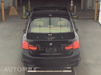 2016 BMW 3 Series Sedan 320i xDrive - miniatura 5