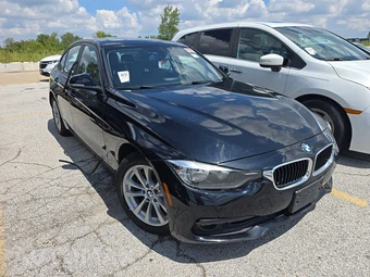 2016 BMW 3 Series Sedan 320i xDrive - miniatura 3