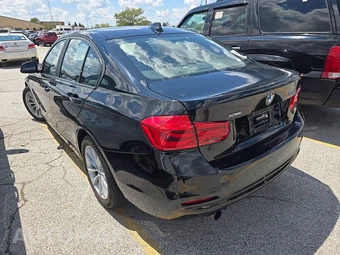 2016 BMW 3 Series Sedan 320i xDrive - miniatura 6