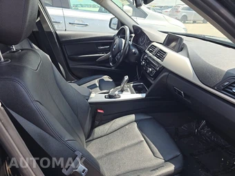 2016 BMW 3 Series Sedan 320i xDrive - miniatura 8