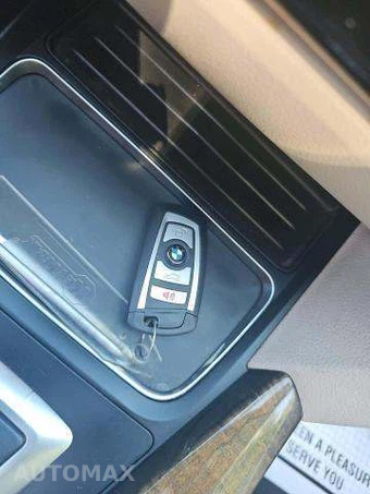 2016 BMW 3 Series Sedan 328i xDrive LUXURY LINE - miniatura 9