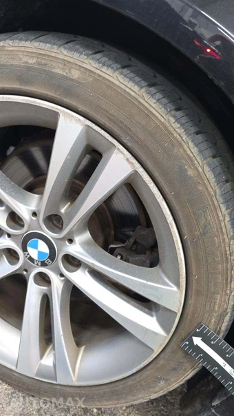 2016 BMW 3 Series Sedan – miniatura 29