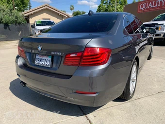 2016 BMW 5 Series Sedan 528i - miniatura 8