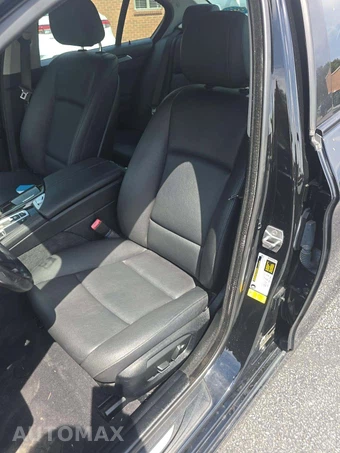 2016 BMW 5 Series Sedan 528i - miniatura 6