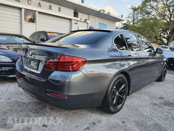 2016 BMW 5 Series Sedan 528i - miniatura 13