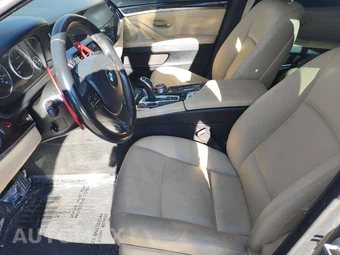 2016 BMW 5 Series Sedan 528i - miniatura 27