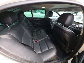 2016 BMW 5 Series Sedan 528i - miniatura 16
