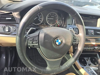 2016 BMW 5 Series Sedan 528i - miniatura 10