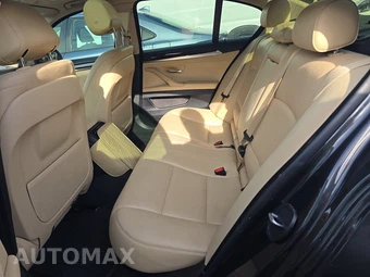 2016 BMW 5 Series Sedan 528i - miniatura 13