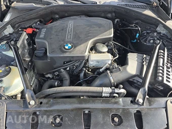2016 BMW 5 Series Sedan 528i - miniatura 15