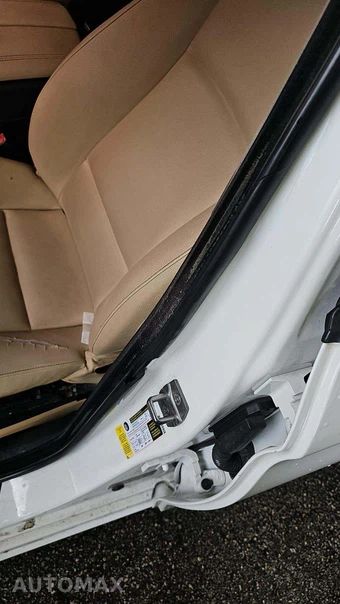 2016 BMW 5 Series Sedan 528i – miniatura 25