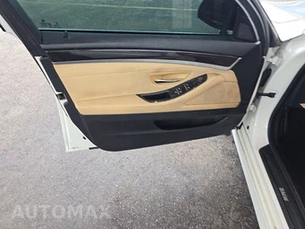 2016 BMW 5 Series Sedan 528i – miniatura 9