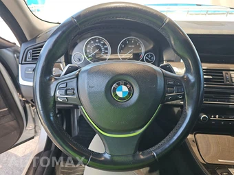 2016 BMW 5 Series Sedan 528i – miniatura 10