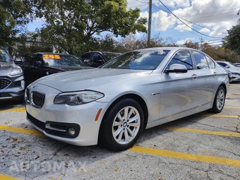 2016 BMW 5 Series Sedan 528i - miniatura 3