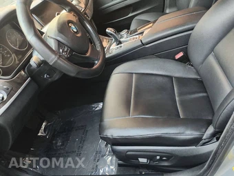 2016 BMW 5 Series Sedan 528i - miniatura 33