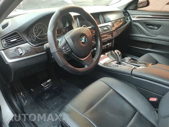 2016 BMW 5 Series Sedan 528i - miniatura 35