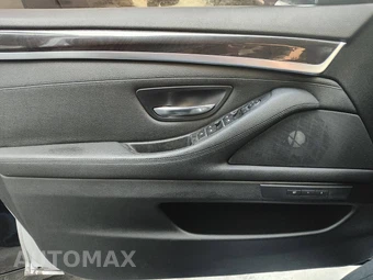 2016 BMW 5 Series Sedan 528i - miniatura 45