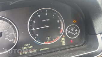 2016 BMW 5 Series Sedan 528i - miniatura 24